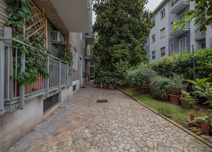 Xenia Apartments - Attic In San Siro Area